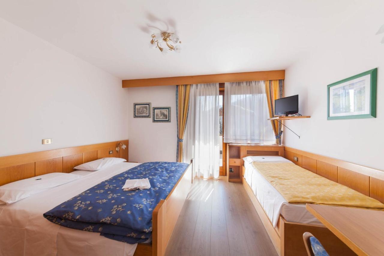 Hotel Panorama San Martino Di Castrozza Exterior photo